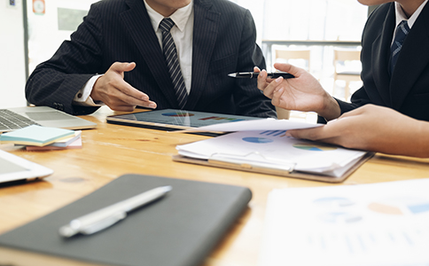 影響財務公司記賬收費標準的關(guān)鍵因素