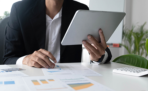 企業(yè)代理記賬收費(fèi)：標(biāo)準(zhǔn)、模式與選擇指...